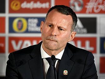 Footage of a Ryan Giggs' t...